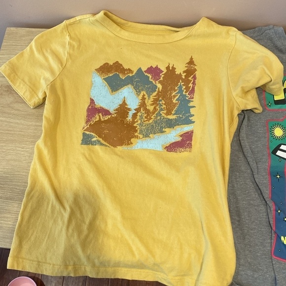 Gap cotton tees bundle - Picture 2 of 4